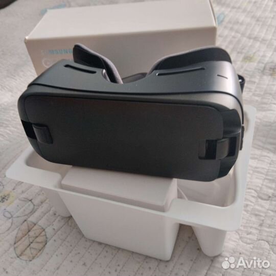 Очки виртуальной реальности samsung gear vr