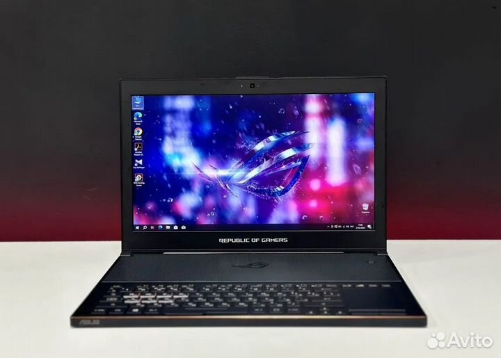 Мощный Asus ROG Zephyrus GTX 1080 / i7-7700 / 16