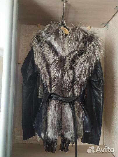 Меховая куртка жилетка из чернобурки