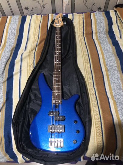 Бас гитара Yamaha