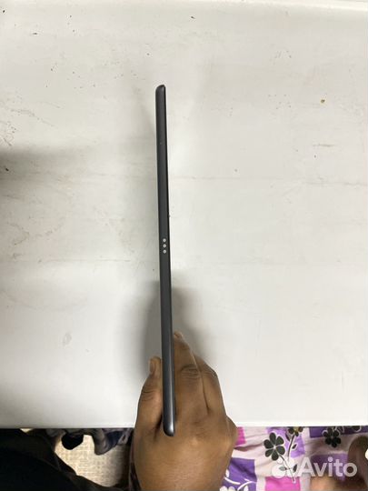 Apple iPad (7th Generation) 32GB (WiFi)