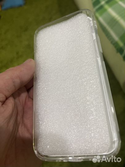 Чехлы на iPhone 13 mini