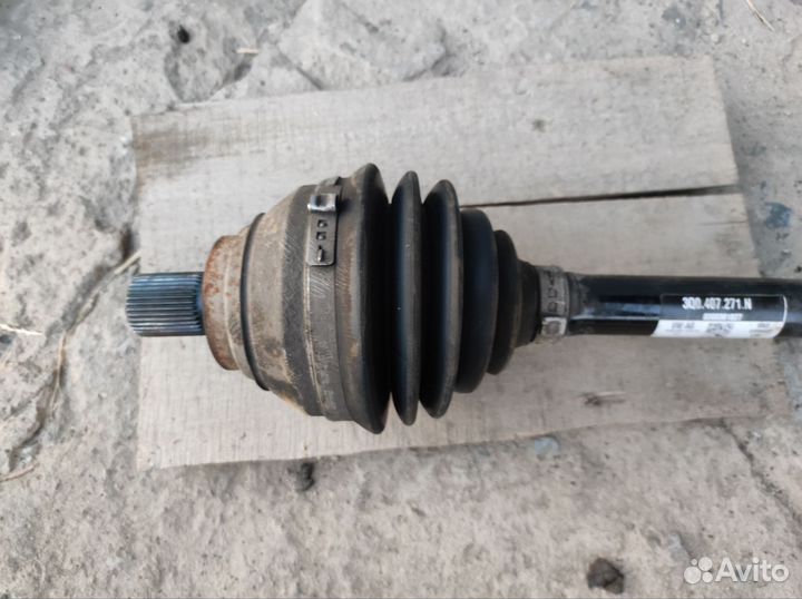 Привод передний левый на Tiguan 2. 3Q0407271N