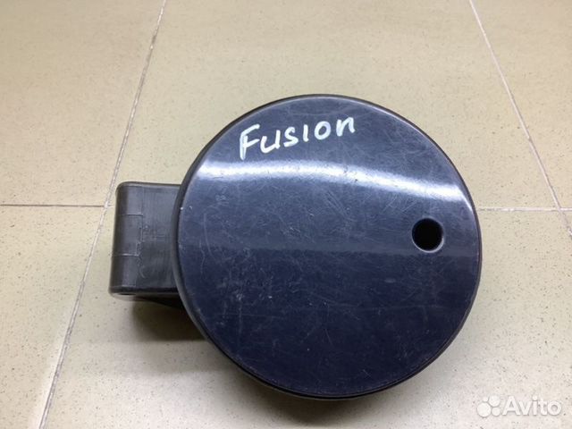 Ниша лючка бензобака Ford Fusion 2002 - 2012