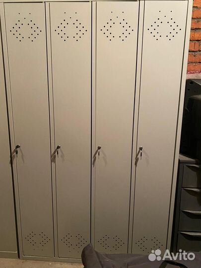 Шкаф 4 секционный Практик