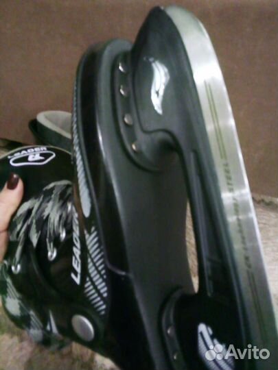 Коньки хоккейные 39 размер