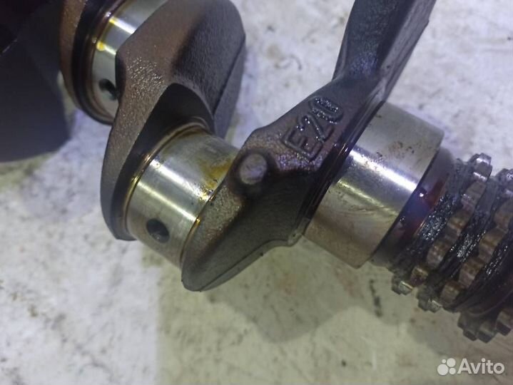 Коленвал Мерседес W124 E