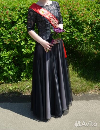 Вечернее платье