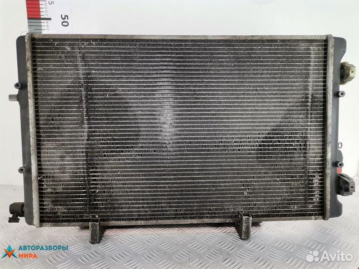 Радиатор (основной) Volkswagen Polo 3 2001