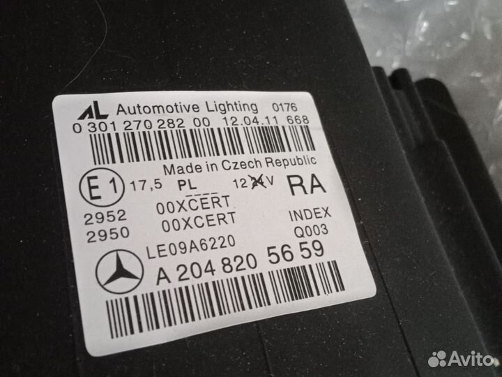 Фара правая на Мерседес W 204 рест. адаптив ксен