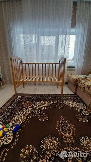 Детская кроватка продольный маятник