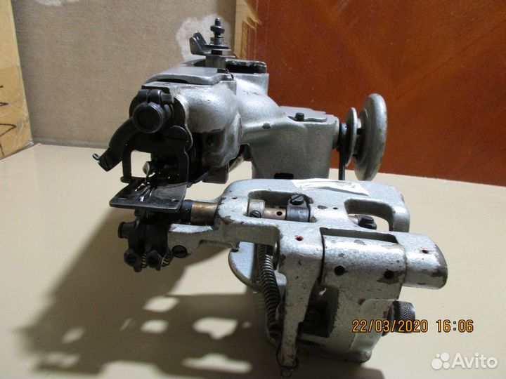 Машина потайного стяжка