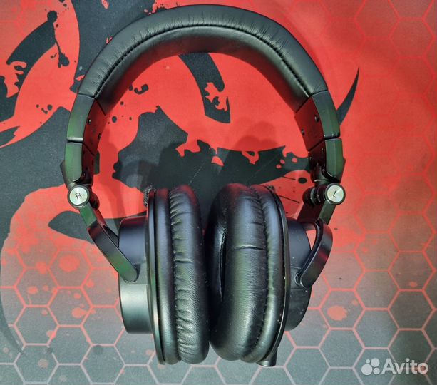 Проводные наушники Audio-Technica ATH-M50X черный