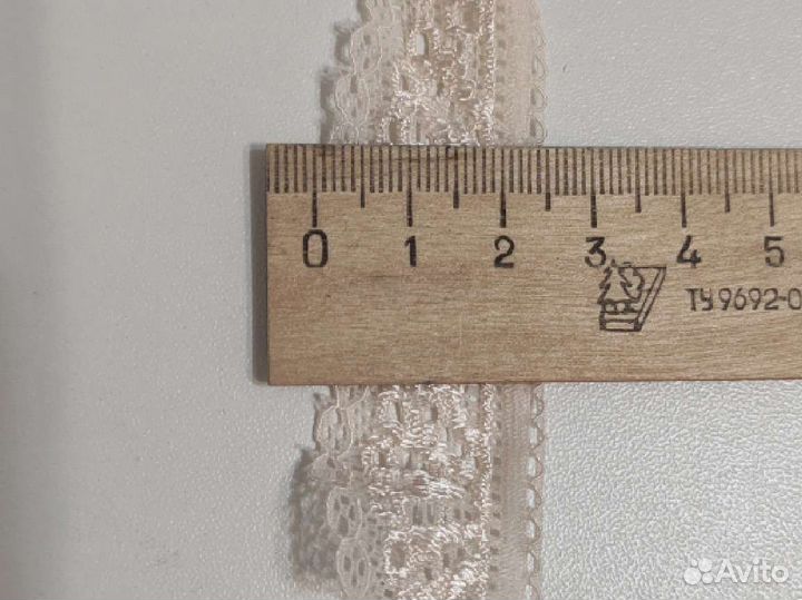 Кружево эластичное 10 метров