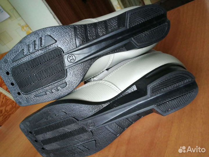 Лыжные ботинки