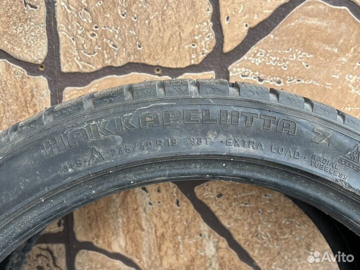 Nokian Tyres Hakkapeliitta 7 245/40 R19 98T