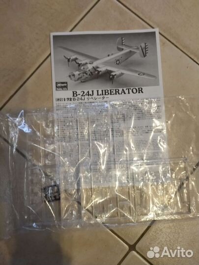 Сборная модель самолета 1/72