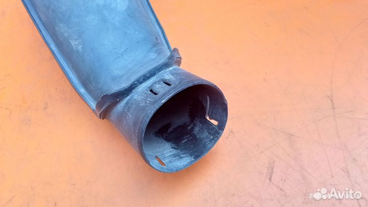 Воздухозаборник для Mitsubishi Carisma