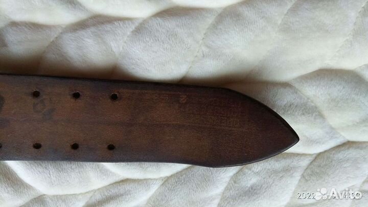 Мужской кожаный ремень коричневый