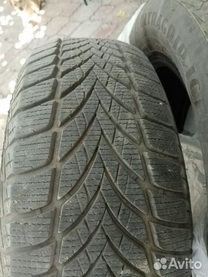 Goodyear UltraGrip Ice 2 215/65 R16 98T