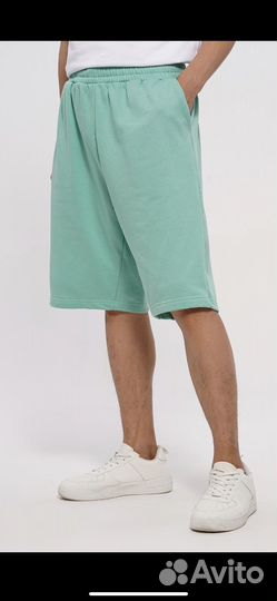 Продам новые шорты