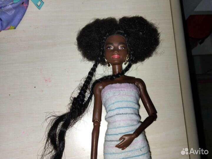Кукла Барби шарнирная