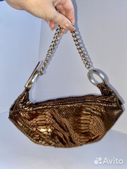 Клатч блестящий золотой