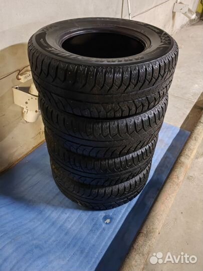 Bridgestone Ice Cruiser 7000 265/65 R17 116T