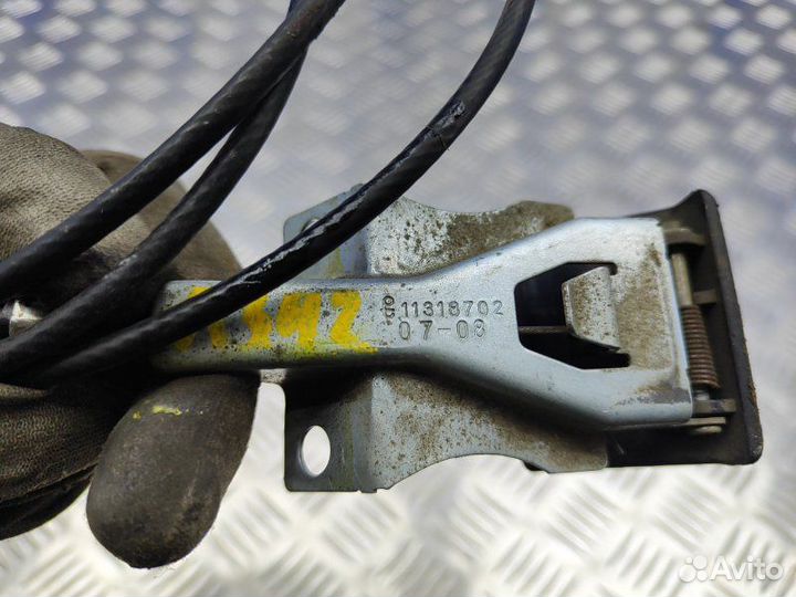 Трос открывания капота Nissan Navara D40 2.5