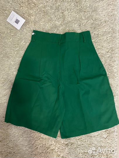 Новые шорты женские длинные зеленые S-M