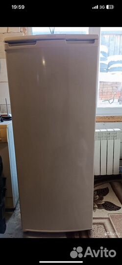 Холодильник бирюса