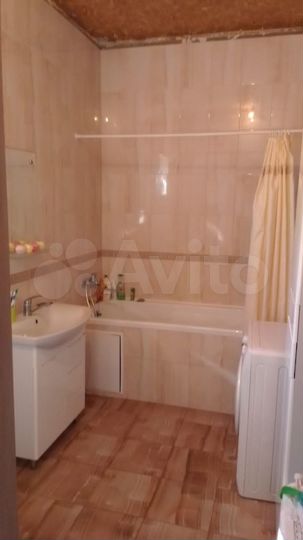 Дом 15 м² на участке 1 сот.