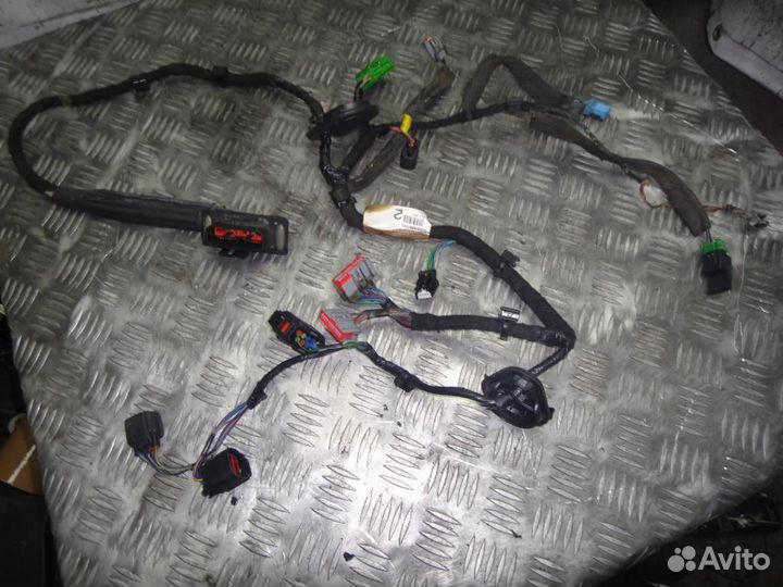 Проводка (коса) двери Volvo XC60