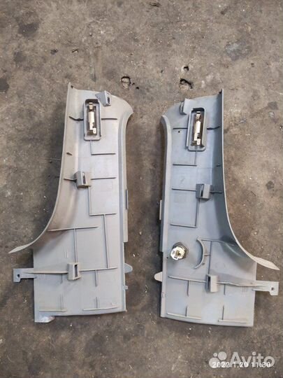 Накладка стойки багажника Skoda Octavia Tour A4