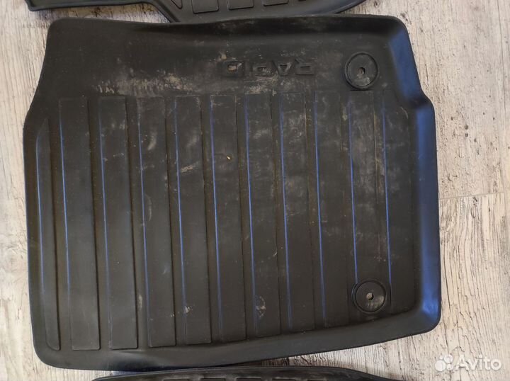 Комплект ковриков салона на Шкоду 