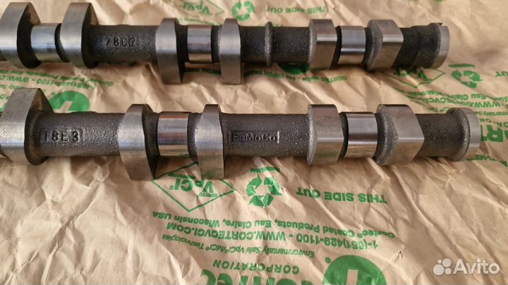 Распредвал выпускной впускной ford