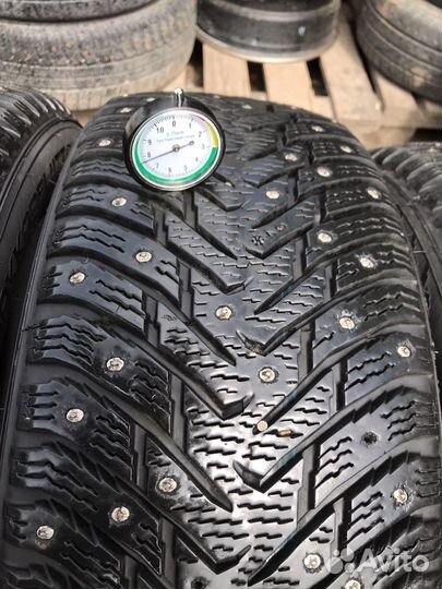 Nokian Tyres Hakkapeliitta 8 215/55 R17