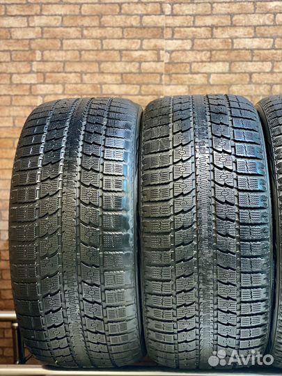 Toyo Observe GSi-5 295/40 R21