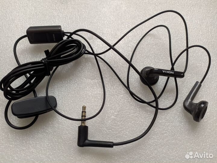 Проводная гарнитура Nokia (новая,оригинал) jack3.5