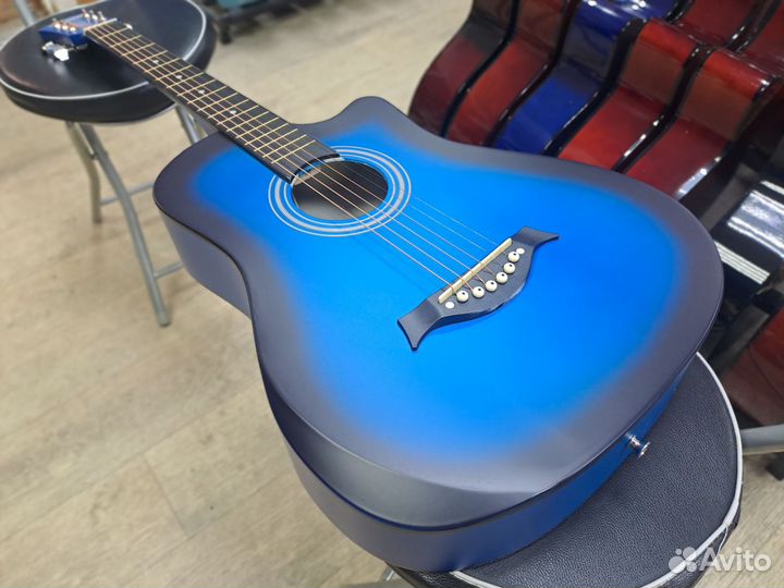 Гитара акустическая с металлическими струнами