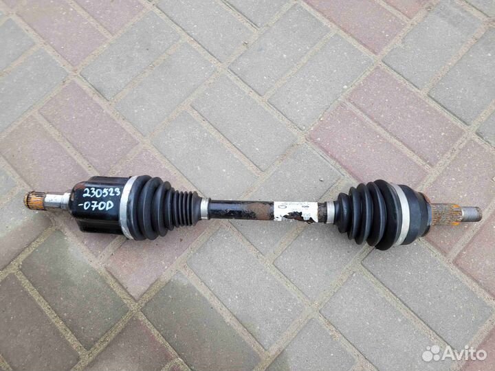 Полуось передняя левая (приводной вал, шрус) Land