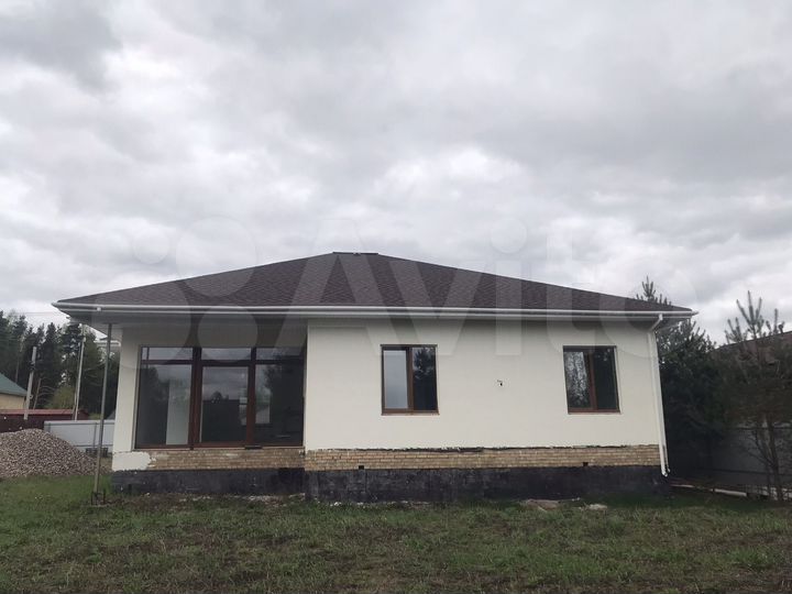 Коттедж 178 м² на участке 15 сот.