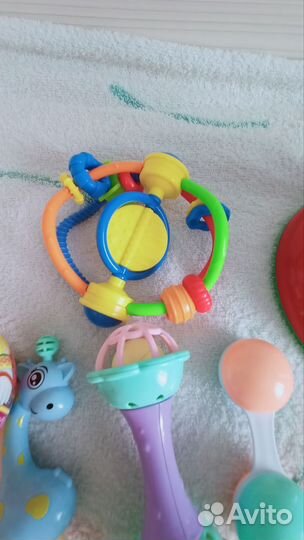 Развивающие игрушки пакетом