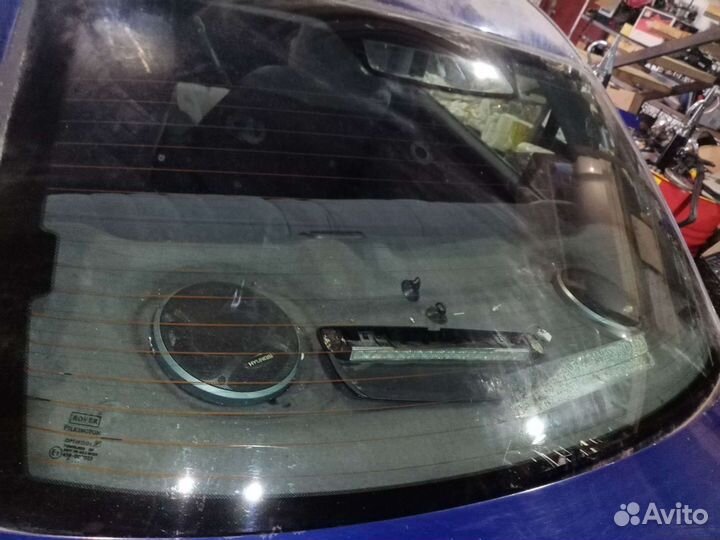 Стекло заднее для Rover 400