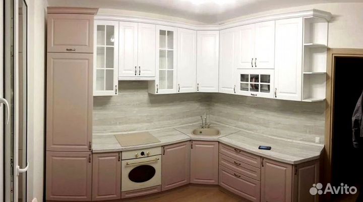 Кухня угловая на заказ.мдф фасады