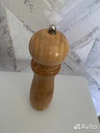 Мельница для специй деревянная