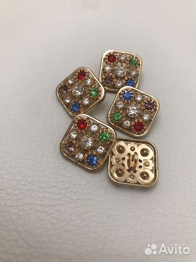 Пуговицы квадратные разноцветные кристаллы стразы