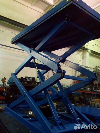 Подъемный стол