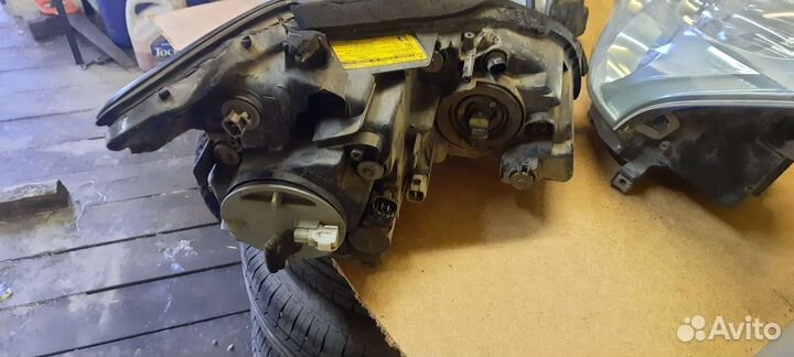 Фара Lexus RX 330