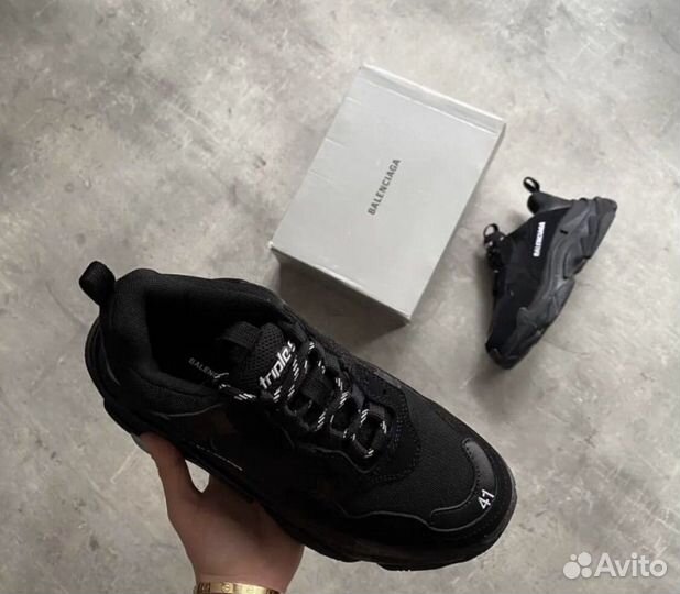 Кроссовки balenciaga triple s